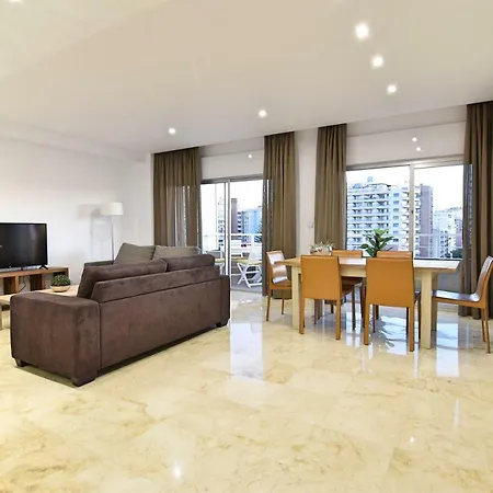 Luxury Reding Solo Familias Apartmán *